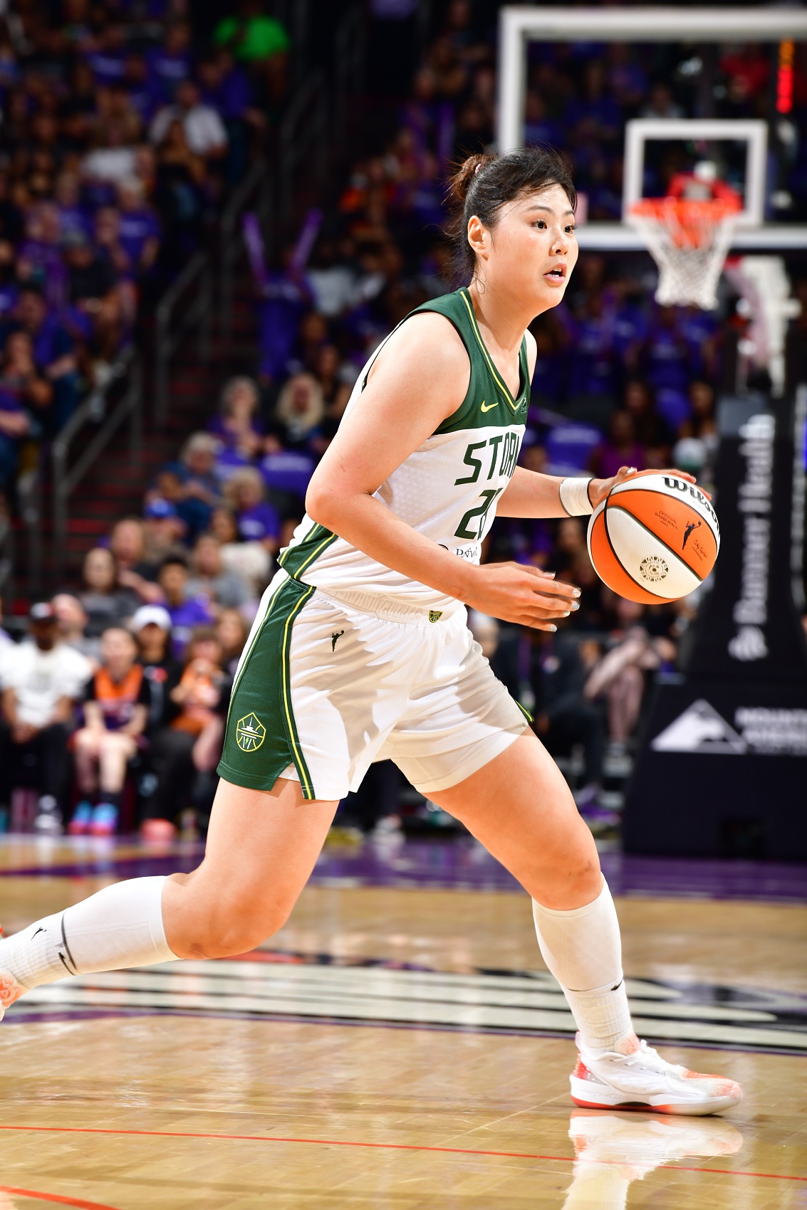 华体会体育官网-李月汝WNBA赛季高光:转战飞翼焕发新生,对阵狂热独得20分