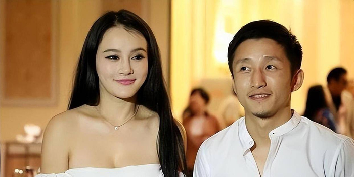 华体会主页-邹市明：毁在娶了一个北大毕业，却不知自己几斤几两的老婆手上！|冉莹颖|北京大学|拳击|拳馆|夫妻_新浪体育_新浪新闻