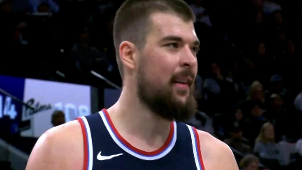 hth-卡登42分快船战胜湖人，东契奇32分湖人防守一塌糊涂